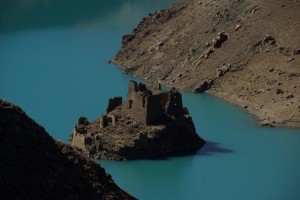 ...einer Insel mit einem verwunschenen Schloss - echt malerisch